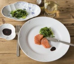 Royal Copenhagen White Elements Bord -Serax Winkel 24847 02 3 EnvironmentImage 3b7c7075ba