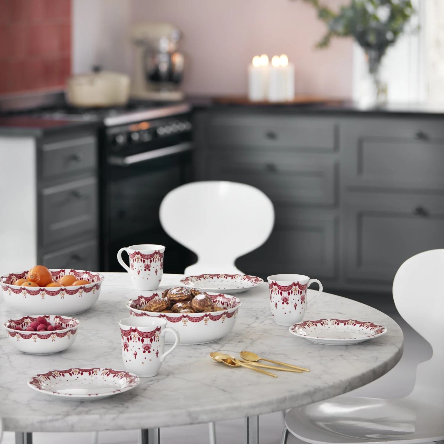 Bjørn Wiinblad Christmas Bord Ø 20 Cm. 4 Bjørn Wiinblad Christmas Bord Ø 20 Cm. - Afbeelding 2