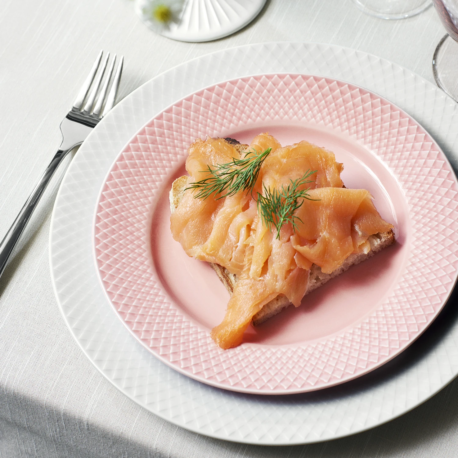 Lyngby Porcelæn Rhombe Bord Roze 4 Lyngby Porcelæn Rhombe Bord Roze - Afbeelding 2