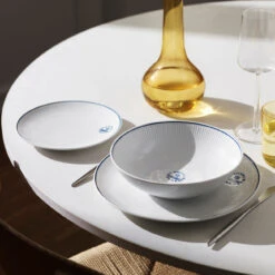 Royal Copenhagen Blueline Coupe Bord Ø19 Cm -Serax Winkel 47335 01 4 EnvironmentImage 546d614016