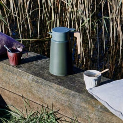 House Doctor Cole Thermoskan 1,8 L 9 House Doctor Cole Thermoskan 1,8 L -Serax Winkel 500144 01 4 EnvironmentImage ffd034c586