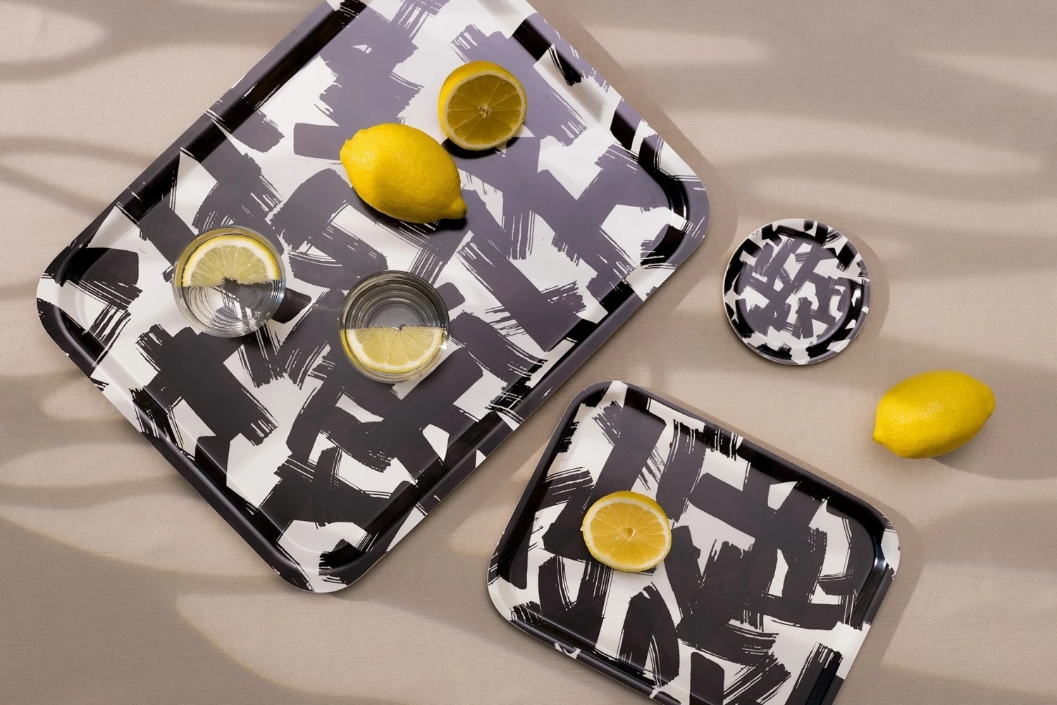 Kryss Dienblad 33x43 Cm 4 Kryss Dienblad 33x43 Cm - Afbeelding 2